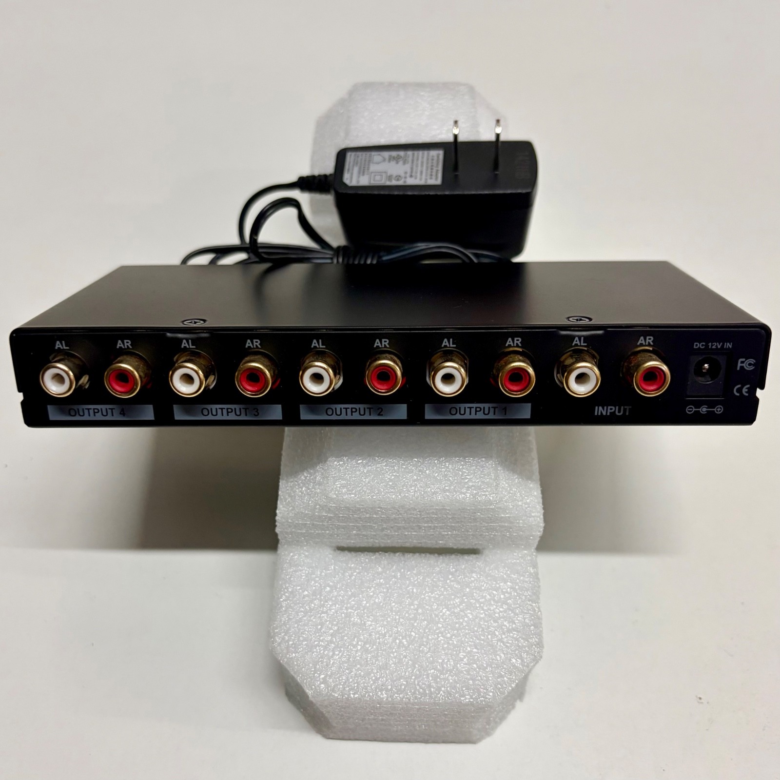 Shinybow-1x4-Stereo-Audio-Distribution-Amplifier-SB-3705-137350903092-2